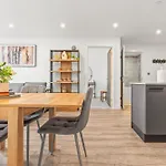 Apartment Centre - Minster Views - Gym Access - Sleeps 7 *