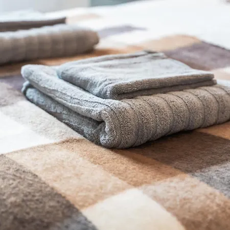 Centre - Minster Views - Gym Access - Sleeps 7 Lägenhet York