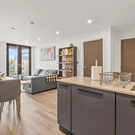 Apartment Minister View - Sleeps 7 - Gym