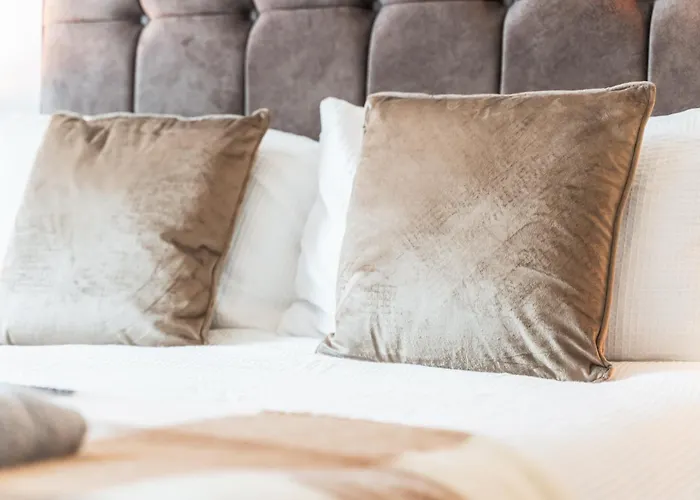 Lägenhet Centre - Minster Views - Gym Access - Sleeps 7 *