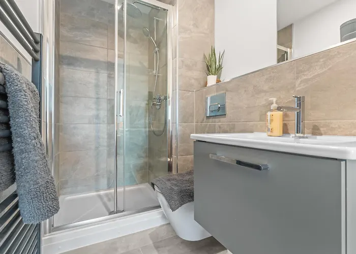 Centre - Minster Views - Gym Access - Sleeps 7 * York